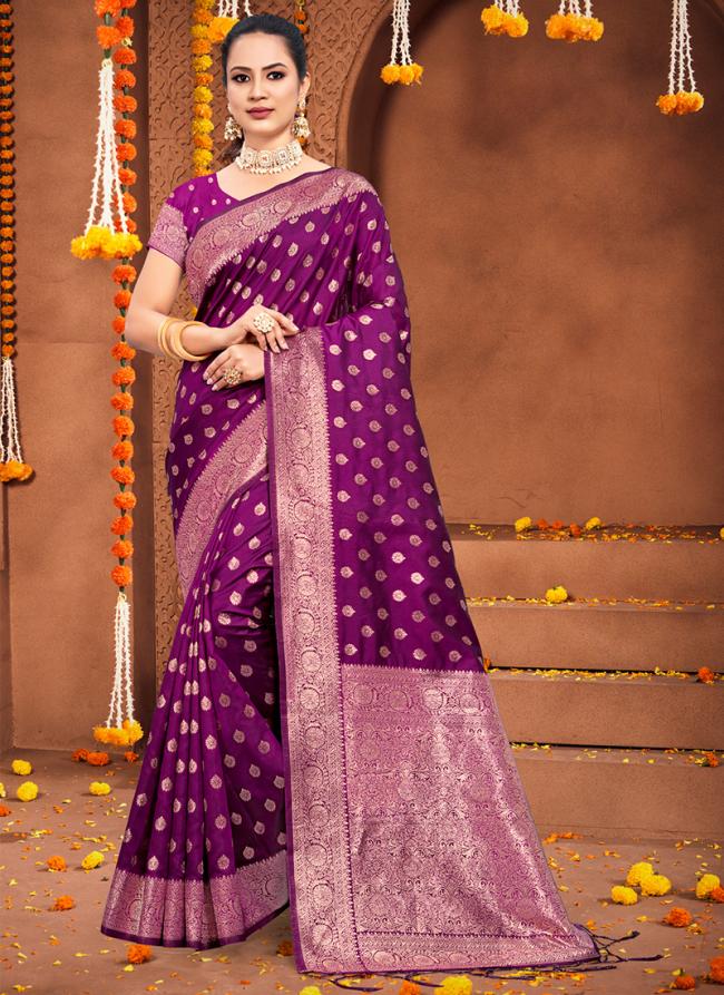 Silk Magenta Traditional Wear Weaving Saree
